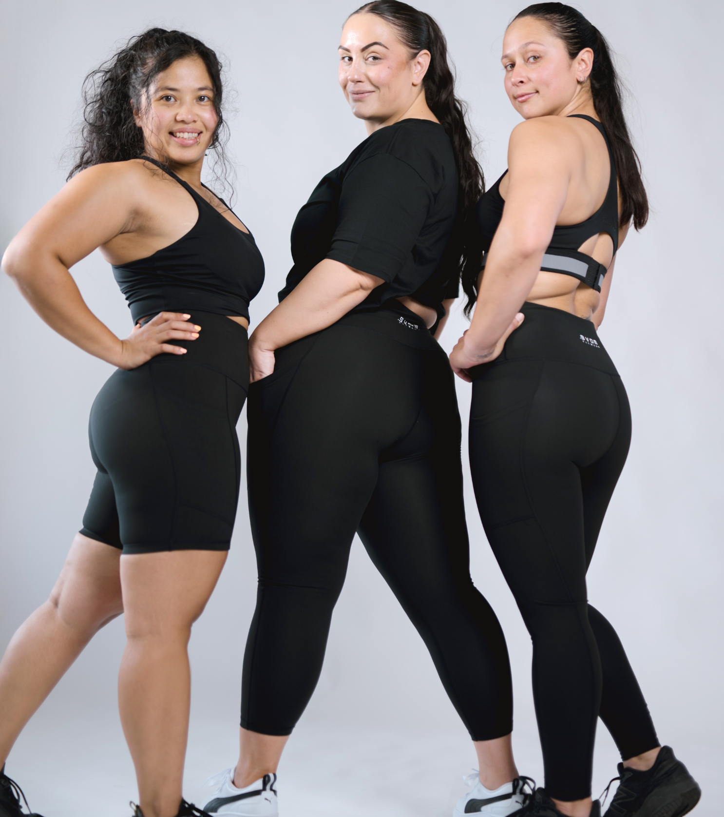 TIGHTS, LEGGINGS & JOGGERS