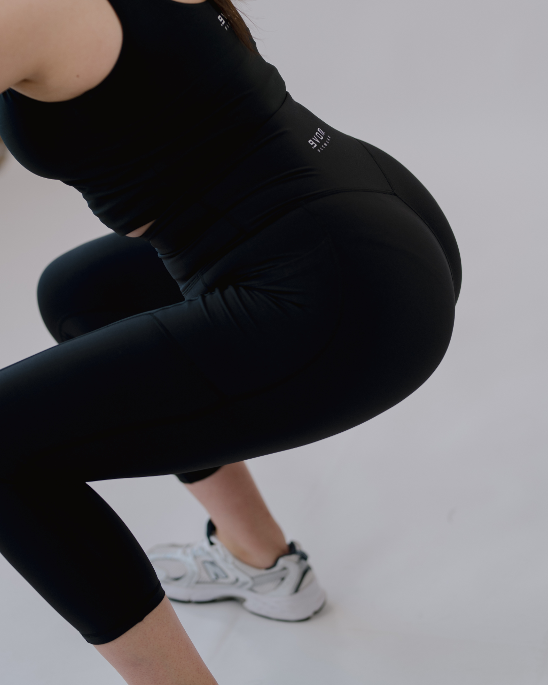 Contour Luxe 7/8 Tights | By Evom