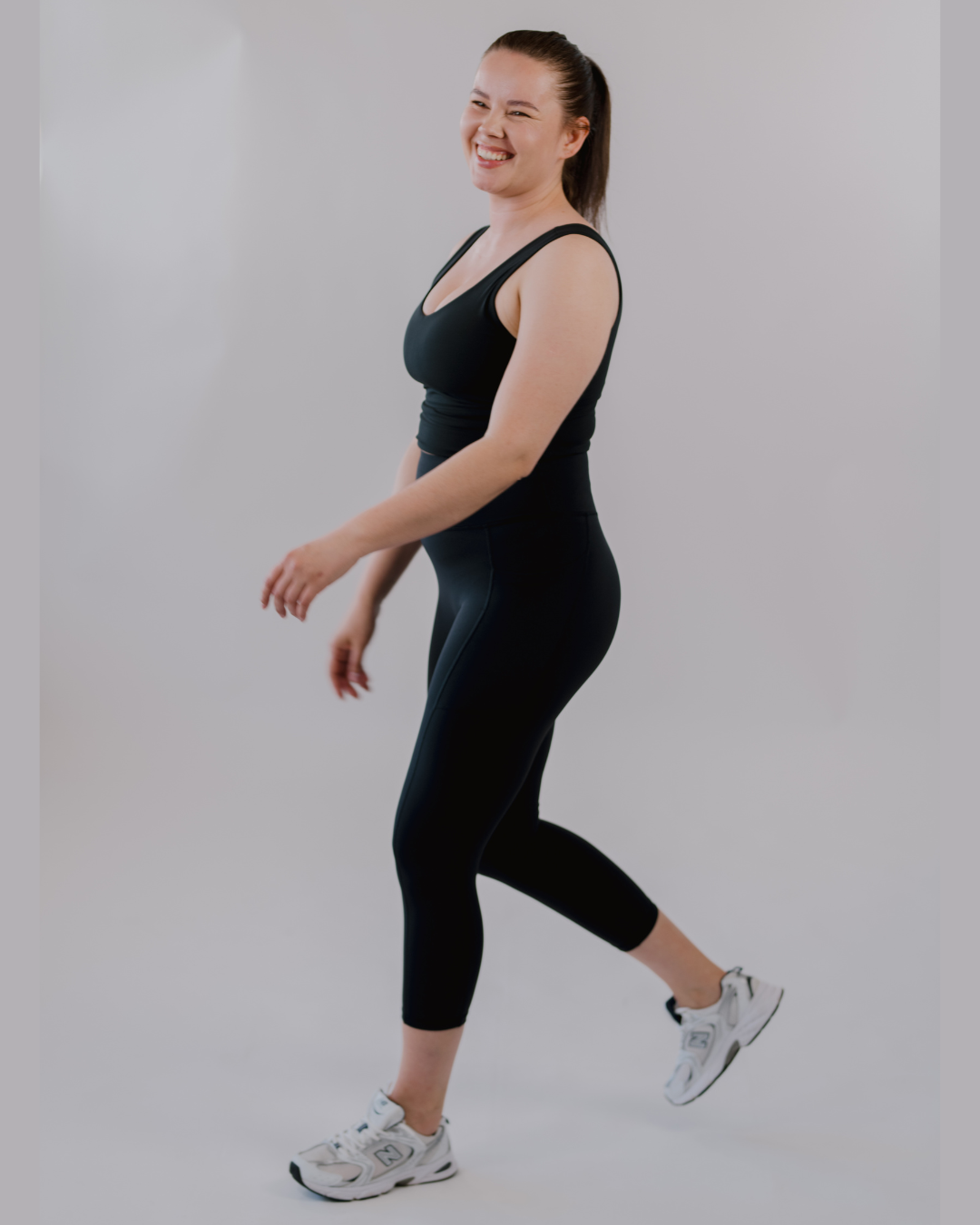 Contour Luxe 7/8 Tights | By Evom