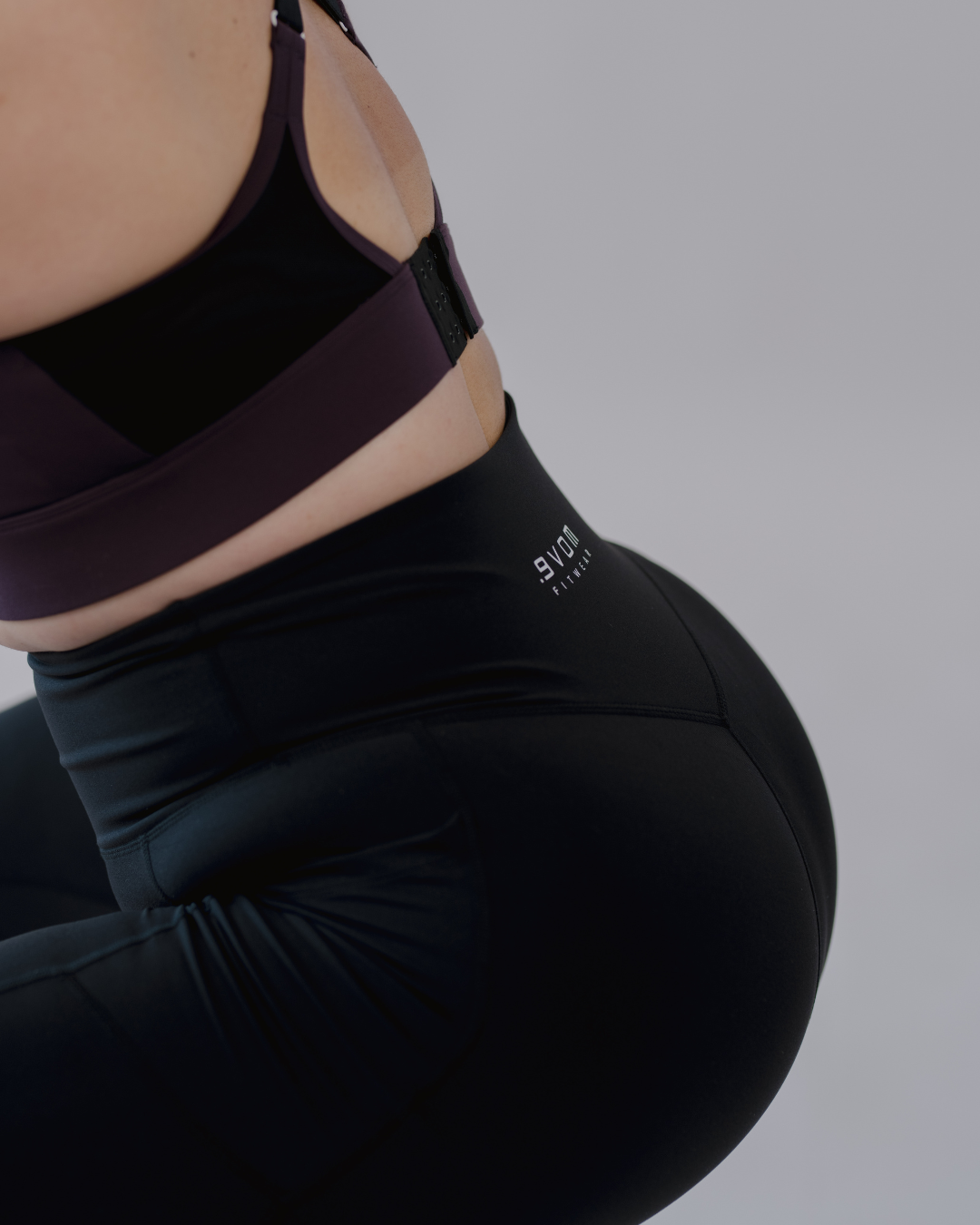 Contour Luxe 3/4 Tights | By Evom